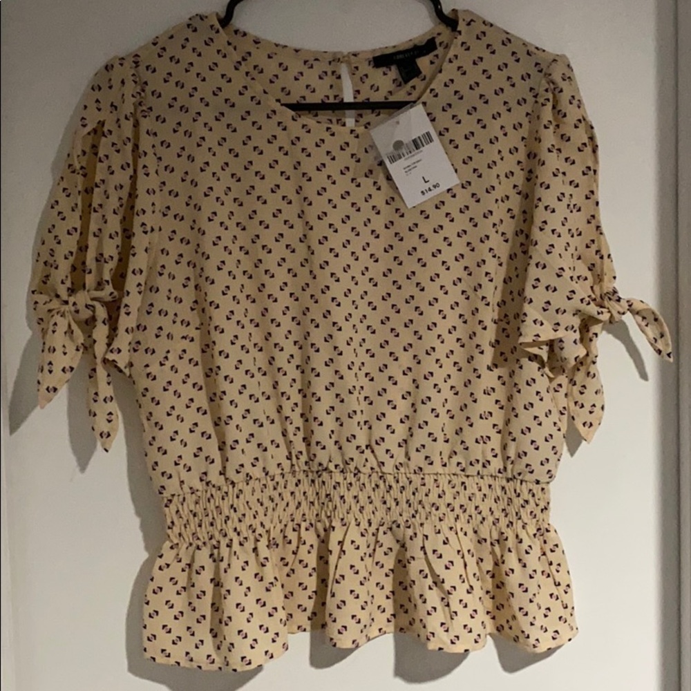 Brand New Forever 21 Cream Printed Blouse
